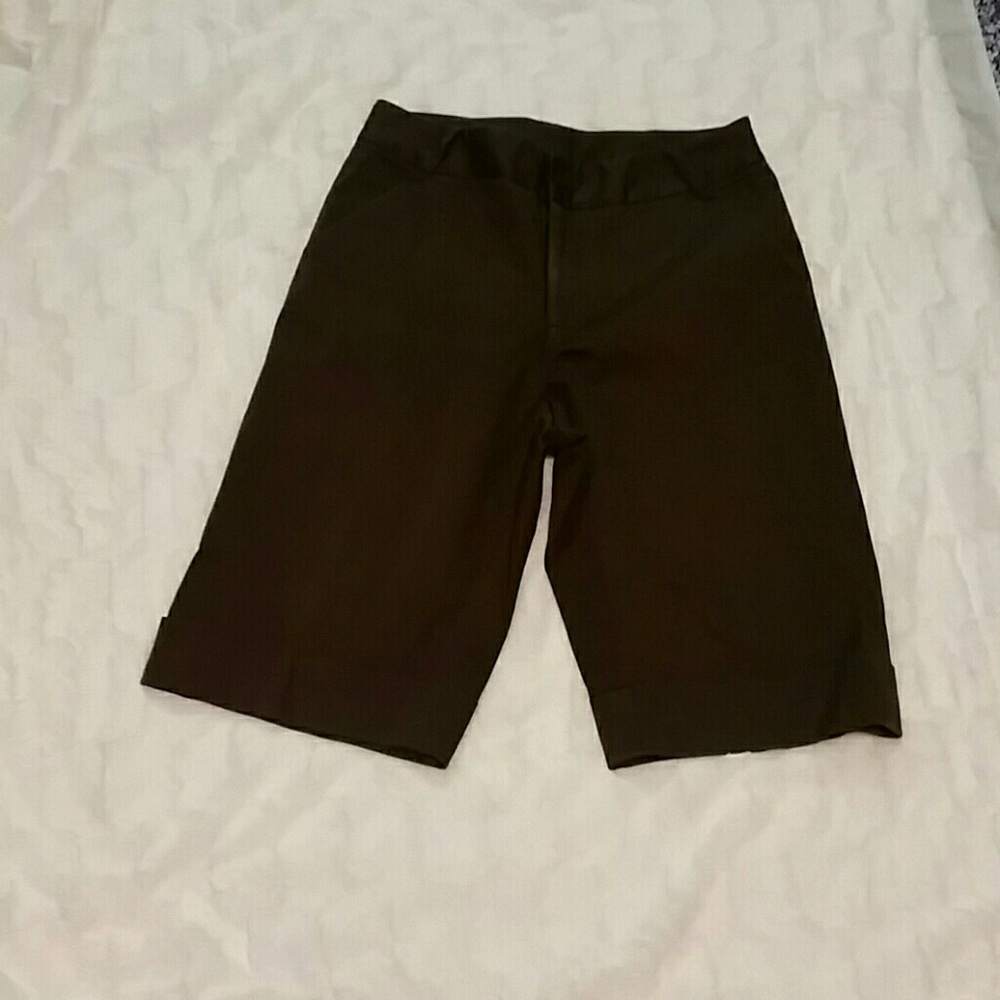 ELLIOTT LAUREN BERMUDA SHORTS